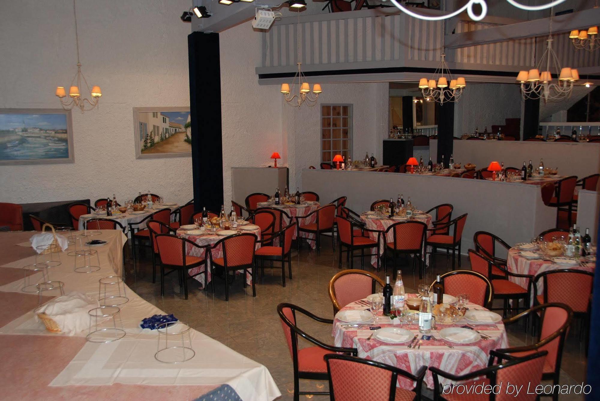 Hotel Les Gollandieres Le Bois-Plage-en-Re Restaurant photo