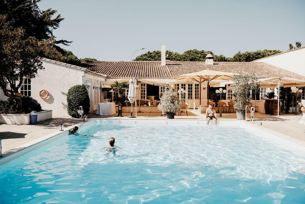 Hotel Les Gollandieres Le Bois-Plage-en-Re Exterior photo