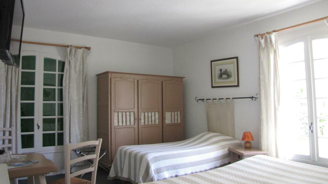 Hotel Les Gollandieres Le Bois-Plage-en-Re Exterior photo