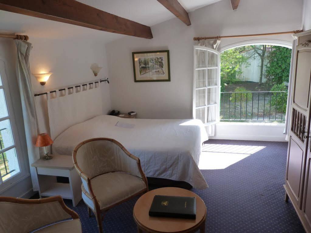Hotel Les Gollandieres Le Bois-Plage-en-Re Exterior photo